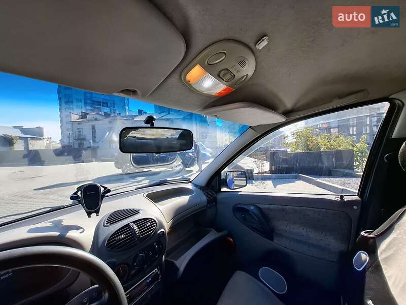 Седан ВАЗ / Lada 1118 Калина 2006 в Львове