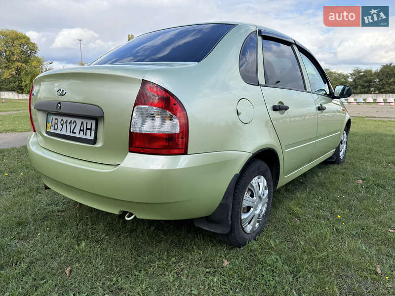 Седан ВАЗ / Lada 1118 Калина 2006 в Ладыжине