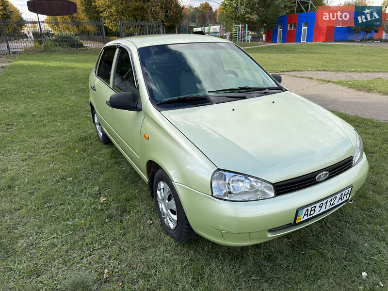 Седан ВАЗ / Lada 1118 Калина 2006 в Ладыжине