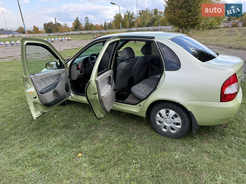Седан ВАЗ / Lada 1118 Калина 2006 в Ладыжине