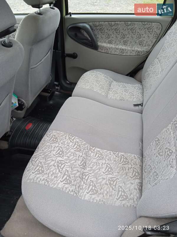 Седан ВАЗ / Lada 1118 Калина 2006 в Козельщине