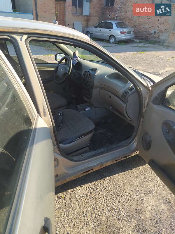 Седан ВАЗ / Lada 1118 Калина 2005 в Гайсине фото 8 Седан ВАЗ / Lada 1118 Калина 2005 в Гайсине