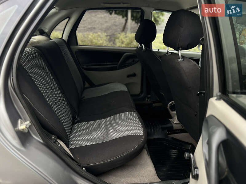 Седан ВАЗ / Lada 1118 Калина 2008 в Хмельницком