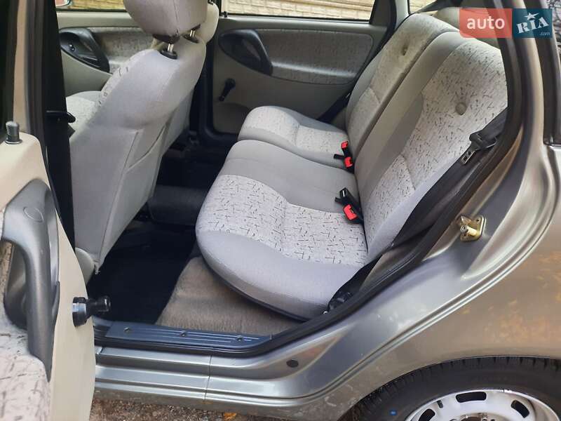 Седан ВАЗ / Lada 1118 Калина 2006 в Запорожье