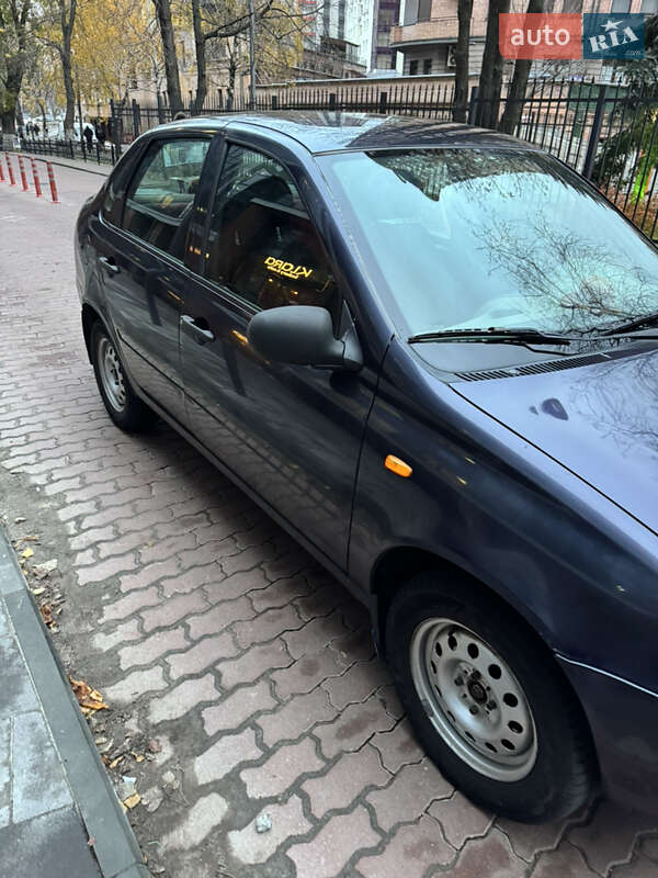 Седан ВАЗ / Lada 1118 Калина 2008 в Києві фото 3 Седан ВАЗ / Lada 1118 Калина 2008 в Києві