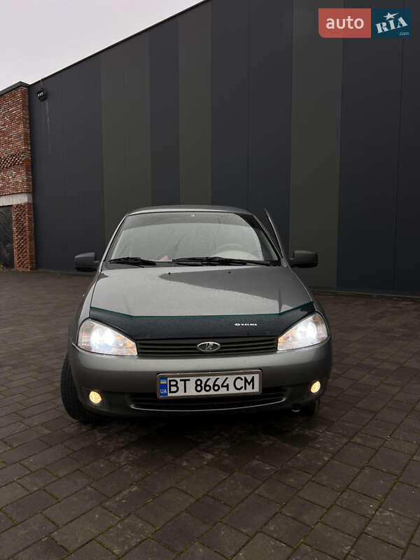 Седан ВАЗ / Lada 1118 Калина 2010 в Хмельницком