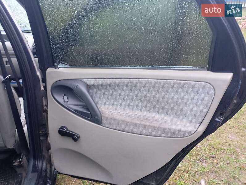 Седан ВАЗ / Lada 1118 Калина 2008 в Каневі