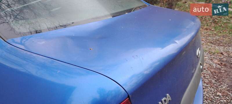 Седан ВАЗ / Lada 1118 Калина 2006 в Киеве