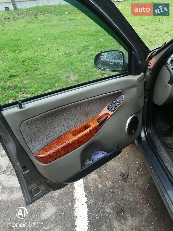 Седан ВАЗ / Lada 1118 Калина 2006 в Кривому Розі фото 25 Седан ВАЗ / Lada 1118 Калина 2006 в Кривому Розі