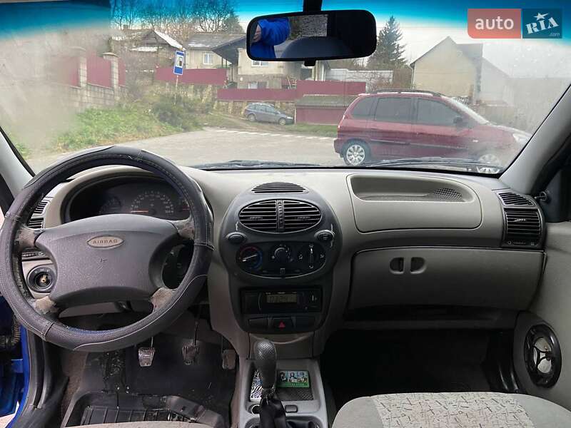 Седан ВАЗ / Lada 1118 Калина 2007 в Кременці