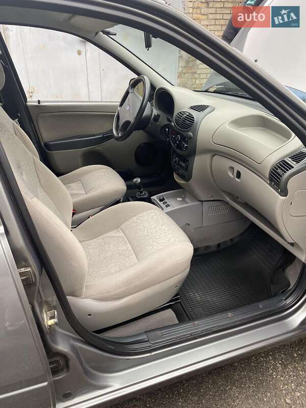 Седан ВАЗ / Lada 1118 Калина 2008 в Софиевской Борщаговке