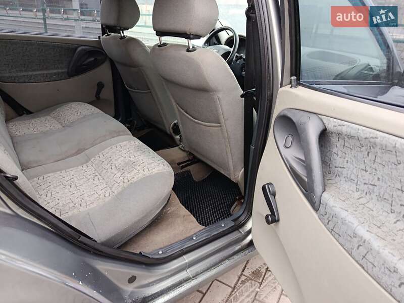 Седан ВАЗ / Lada 1118 Калина 2007 в Кривом Роге