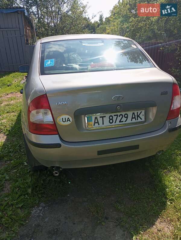 Седан ВАЗ / Lada 1118 Калина 2007 в Делятине