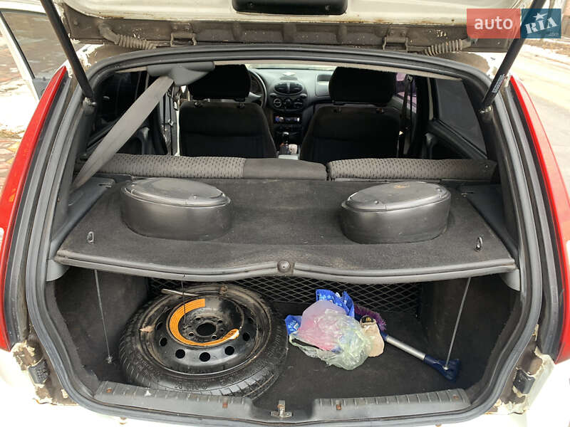 Хетчбек ВАЗ / Lada 1119 Калина 2012 в Сумах