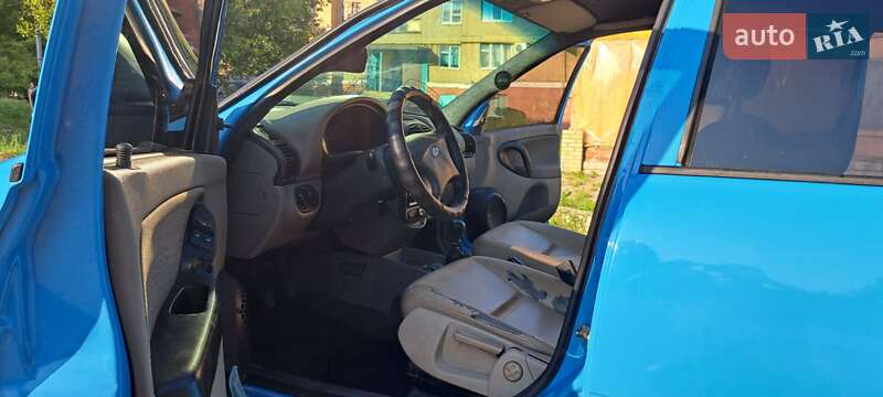 Хетчбек ВАЗ / Lada 1119 Калина 2009 в Слов'янську