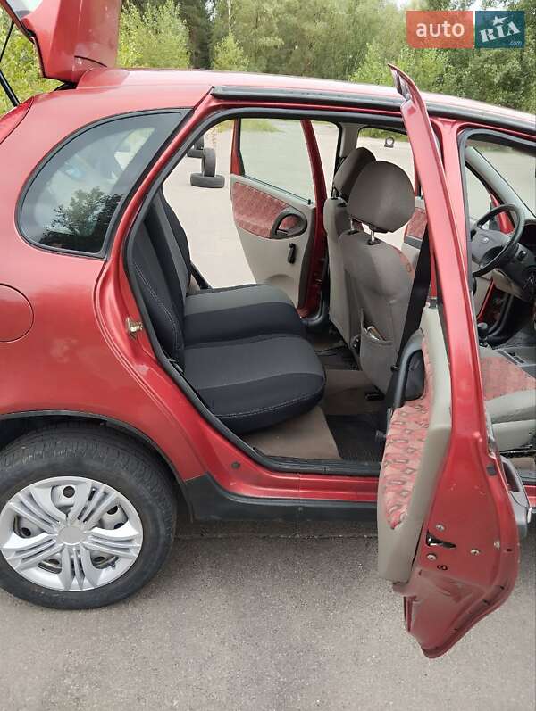 Хэтчбек ВАЗ / Lada 1119 Калина 2007 в Обухове