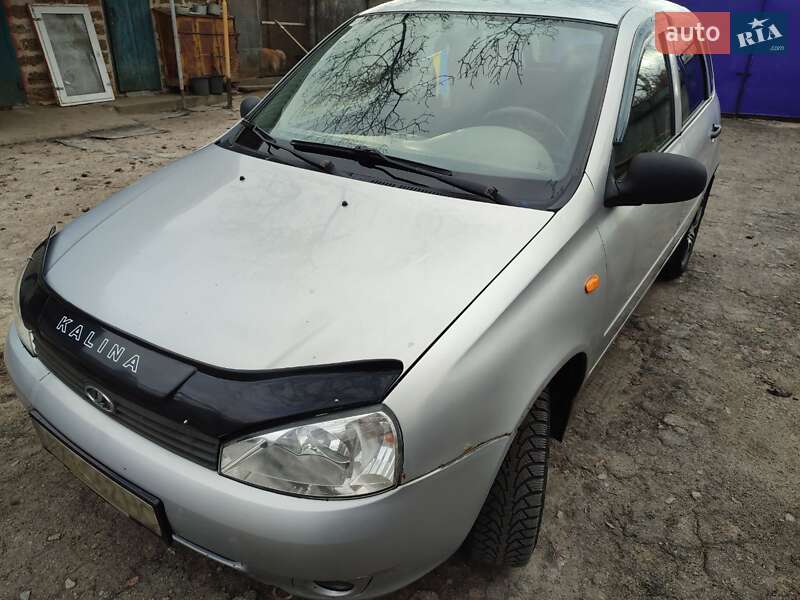 Хэтчбек ВАЗ / Lada 1119 Калина 2007 в Новой Водолаге фото 15 Хэтчбек ВАЗ / Lada 1119 Калина 2007 в Новой Водолаге