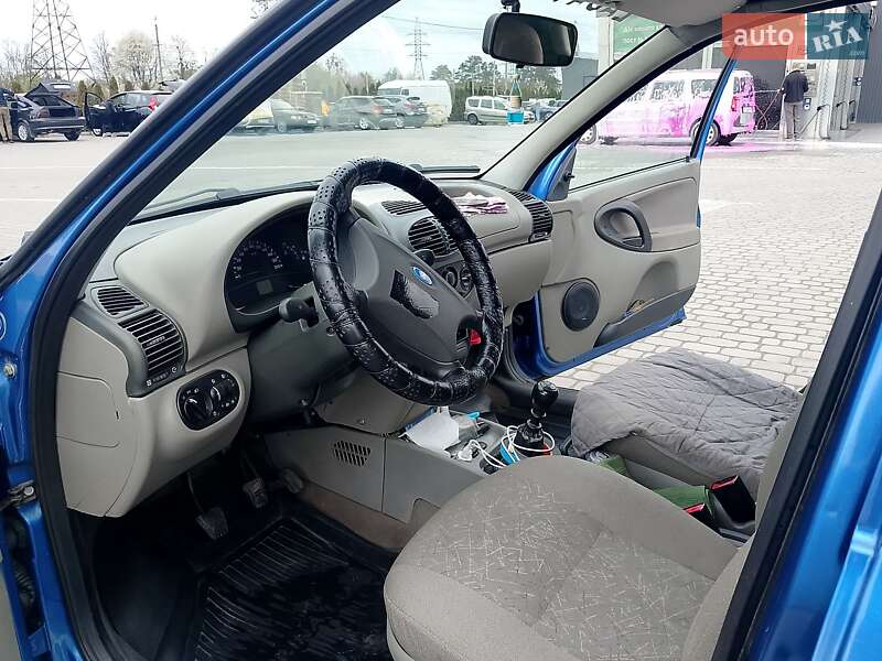 Хетчбек ВАЗ / Lada 1119 Калина 2008 в Львові