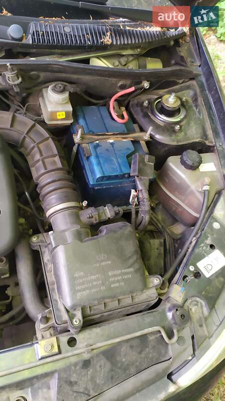 Хэтчбек ВАЗ / Lada 1119 Калина 2007 в Киеве