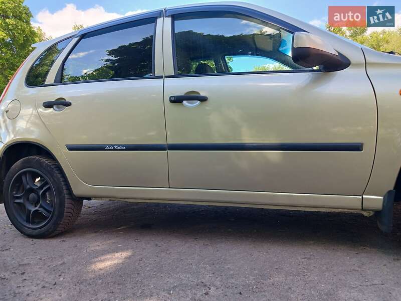 Хэтчбек ВАЗ / Lada 1119 Калина 2009 в Машевке