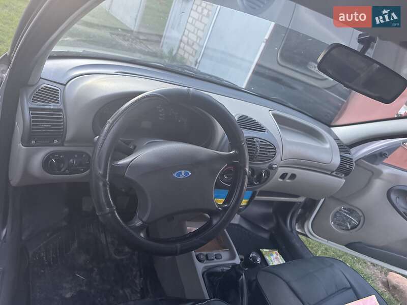 Хэтчбек ВАЗ / Lada 1119 Калина 2009 в Ромнах