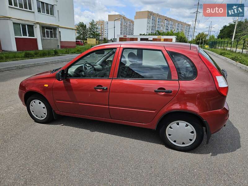 Хэтчбек ВАЗ / Lada 1119 Калина 2010 в Харькове