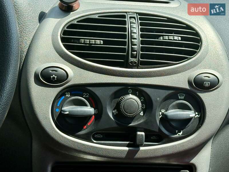 Хетчбек ВАЗ / Lada 1119 Калина 2009 в Харкові