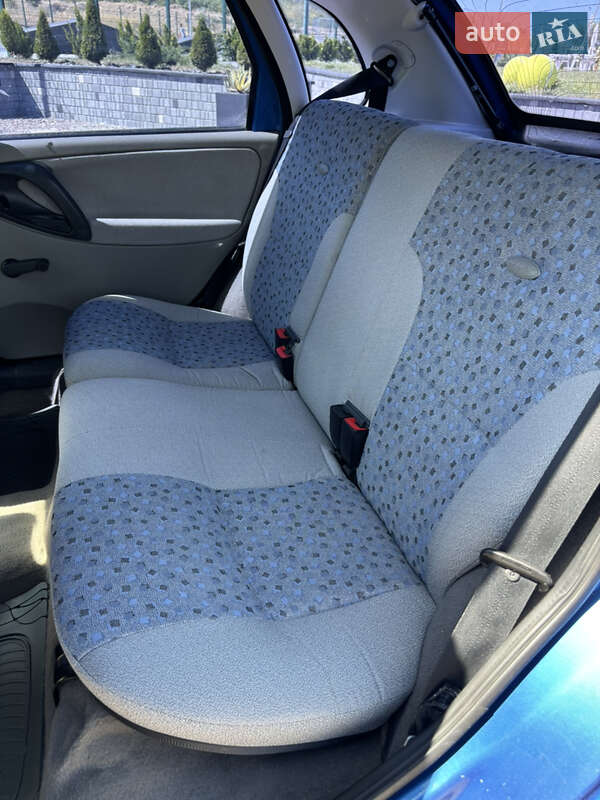 Хетчбек ВАЗ / Lada 1119 Калина 2008 в Южному