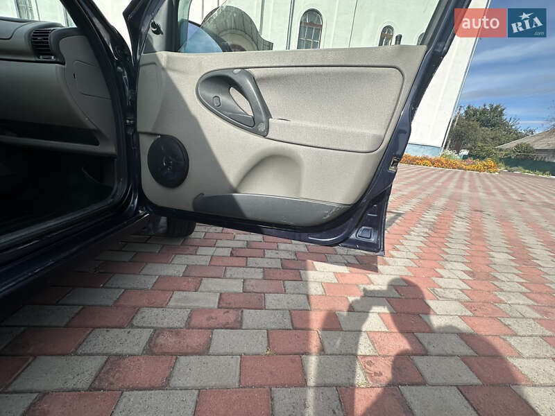 Хэтчбек ВАЗ / Lada 1119 Калина 2007 в Овруче