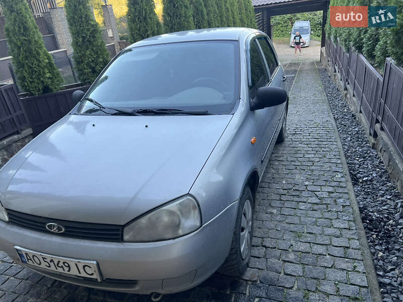 Хэтчбек ВАЗ / Lada 1119 Калина 2008 в Хусте