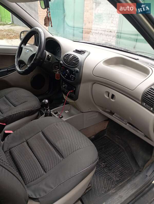 Хэтчбек ВАЗ / Lada 1119 Калина 2008 в Нежине