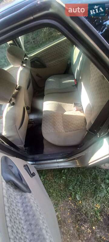 Хэтчбек ВАЗ / Lada 1119 Калина 2010 в Запорожье фото 12 Хэтчбек ВАЗ / Lada 1119 Калина 2010 в Запорожье