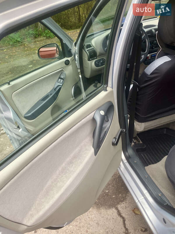 Хэтчбек ВАЗ / Lada 1119 Калина 2008 в Ровно