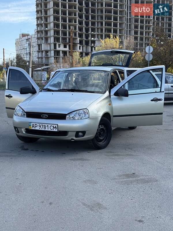 Хэтчбек ВАЗ / Lada 1119 Калина 2009 в Запорожье фото 12 Хэтчбек ВАЗ / Lada 1119 Калина 2009 в Запорожье