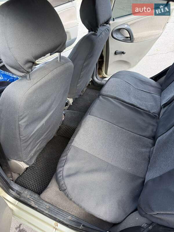 Хэтчбек ВАЗ / Lada 1119 Калина 2009 в Запорожье фото 16 Хэтчбек ВАЗ / Lada 1119 Калина 2009 в Запорожье