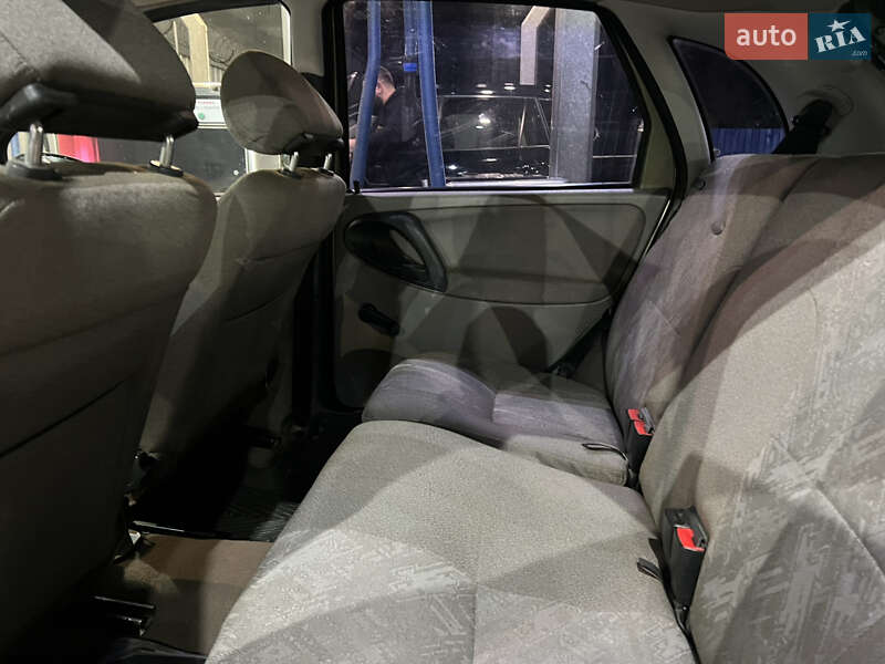 Хэтчбек ВАЗ / Lada 1119 Калина 2008 в Полтаве фото 13 Хэтчбек ВАЗ / Lada 1119 Калина 2008 в Полтаве