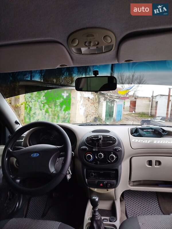 Хэтчбек ВАЗ / Lada 1119 Калина 2007 в Ровно