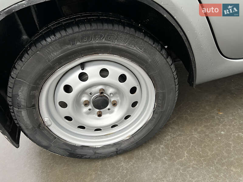 Хэтчбек ВАЗ / Lada 1119 Калина 2008 в Киеве