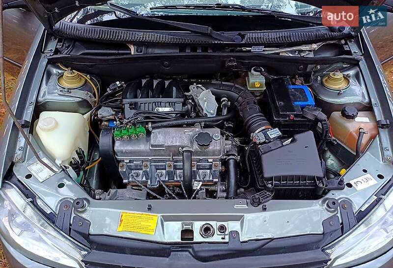 Хэтчбек ВАЗ / Lada 1119 Калина 2011 в Сумах фото 10 Хэтчбек ВАЗ / Lada 1119 Калина 2011 в Сумах