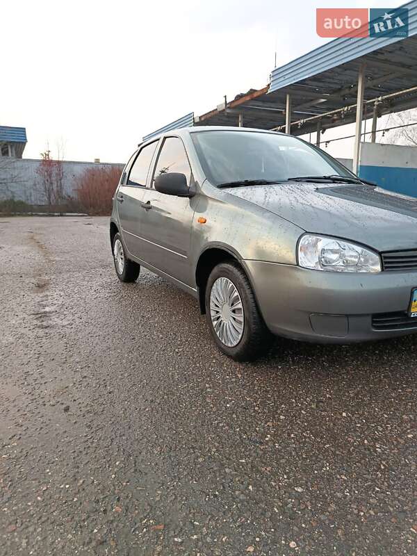 Хэтчбек ВАЗ / Lada 1119 Калина 2009 в Харькове фото 3 Хэтчбек ВАЗ / Lada 1119 Калина 2009 в Харькове