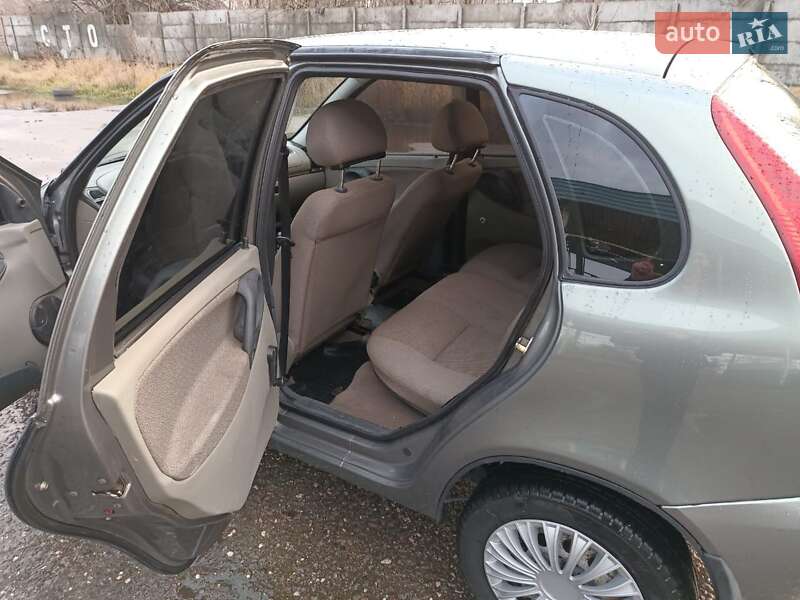 Хэтчбек ВАЗ / Lada 1119 Калина 2009 в Харькове фото 22 Хэтчбек ВАЗ / Lada 1119 Калина 2009 в Харькове