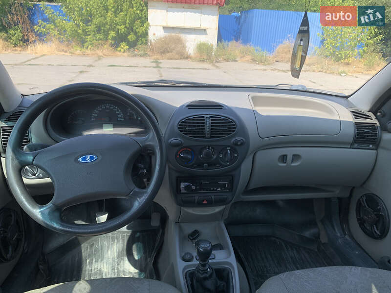 Хэтчбек ВАЗ / Lada 1119 Калина 2008 в Березанке