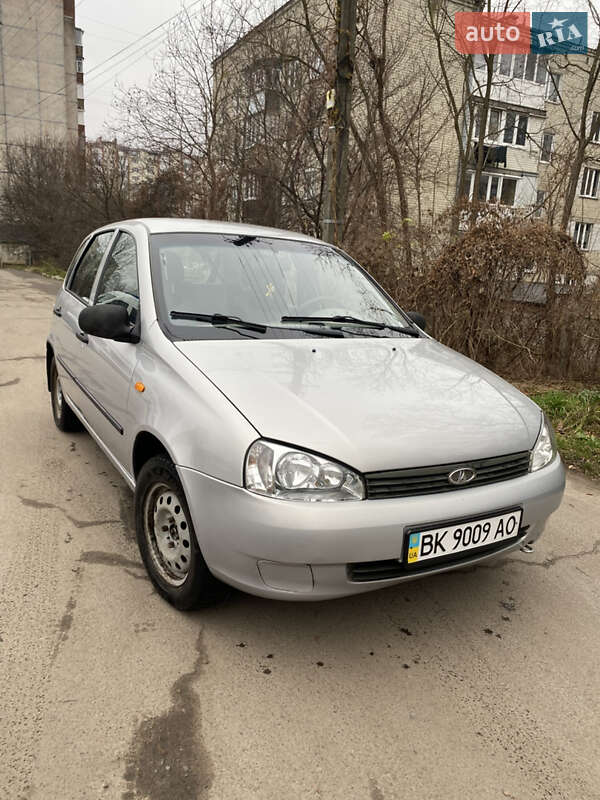 Хэтчбек ВАЗ / Lada 1119 Калина 2008 в Ровно фото Хэтчбек ВАЗ / Lada 1119 Калина 2008 в Ровно