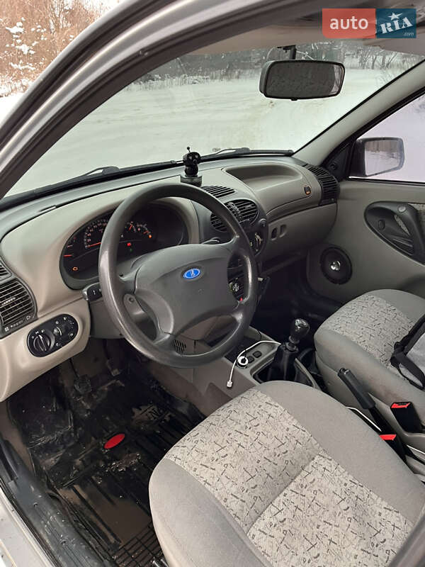 Хэтчбек ВАЗ / Lada 1119 Калина 2007 в Миргороде фото 7 Хэтчбек ВАЗ / Lada 1119 Калина 2007 в Миргороде