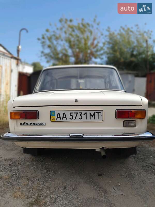 Седан ВАЗ / Lada 2101 1986 в Киеве