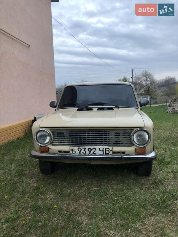 Седан ВАЗ / Lada 2101 1986 в Черновцах