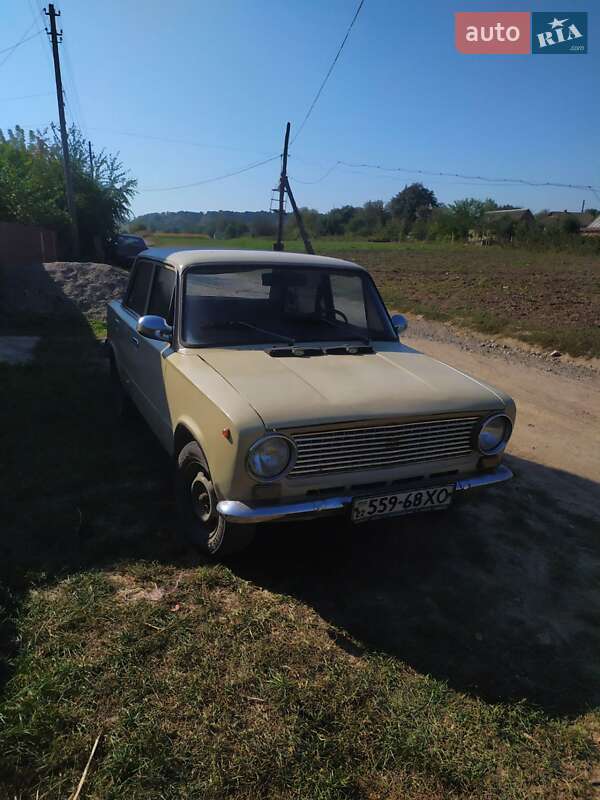Седан ВАЗ / Lada 2101 1975 в Жмеринке фото 3 Седан ВАЗ / Lada 2101 1975 в Жмеринке