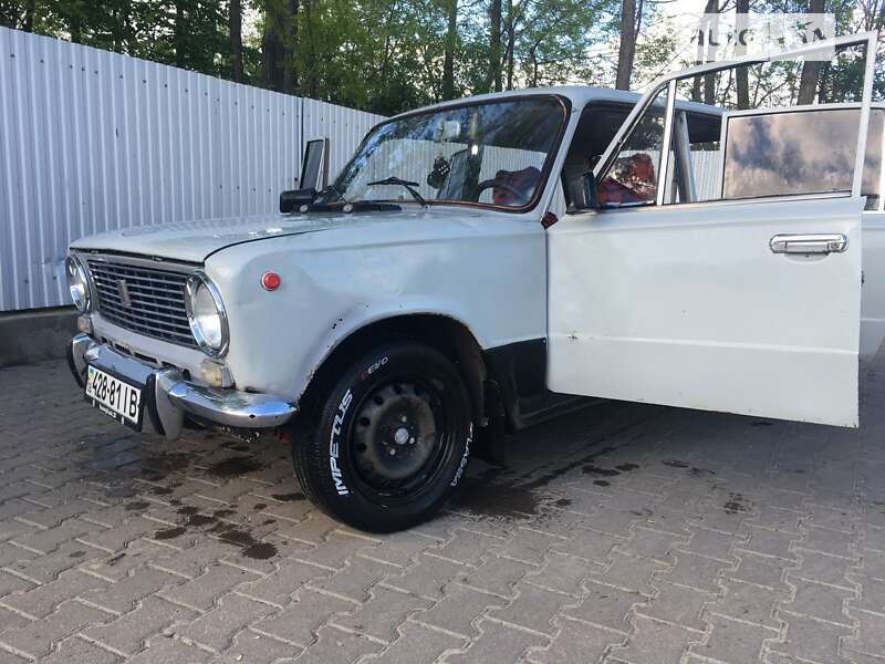 Седан ВАЗ / Lada 2101 1973 в Снятине