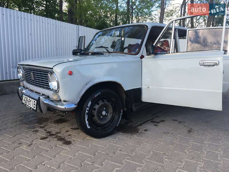 Седан ВАЗ / Lada 2101 1973 в Снятине