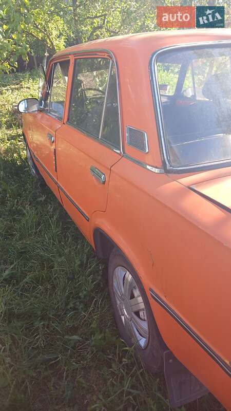 Седан ВАЗ / Lada 2101 1975 в Чуднове